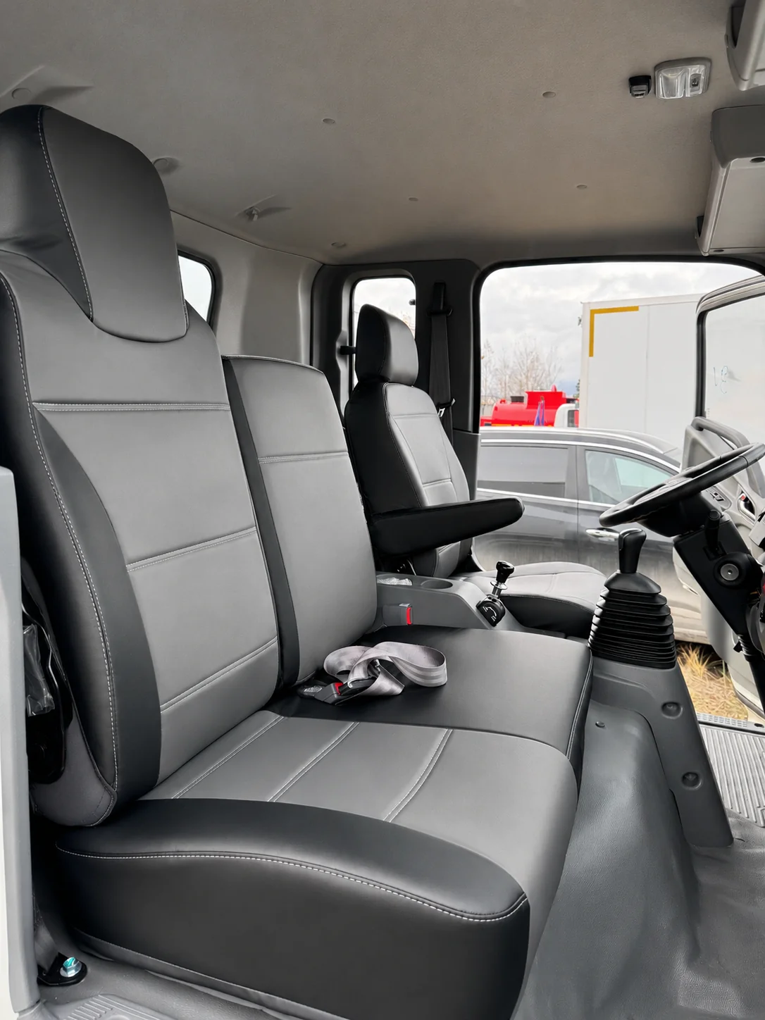 Чехлы сидений JAC N90/N120 рестайлинг — экокожа