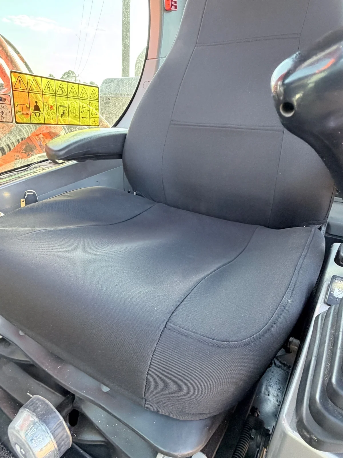 Чехол сиденья DEVELON (DOOSAN) DX — текстиль