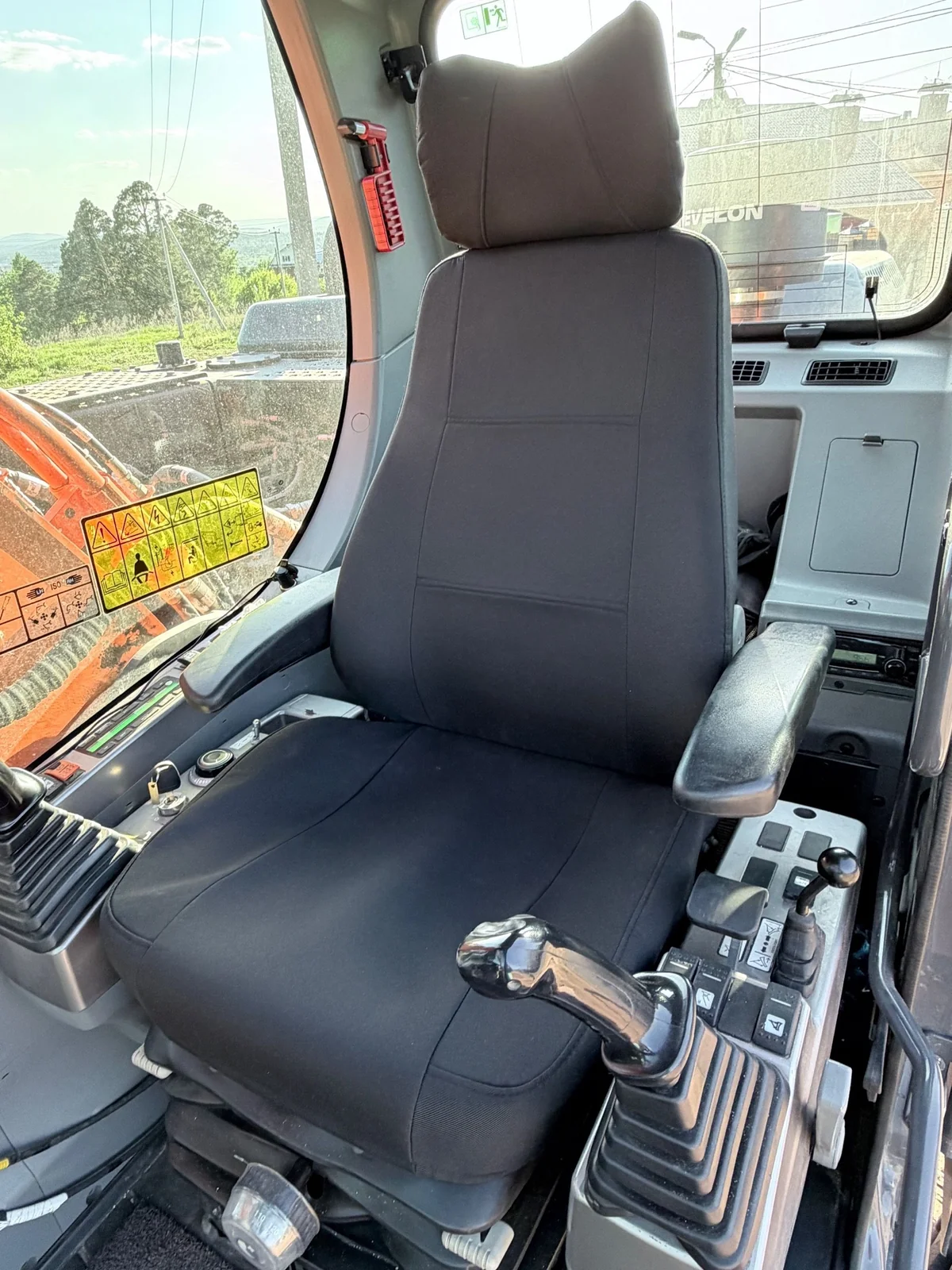 Чехол сиденья DEVELON (DOOSAN) DX — текстиль