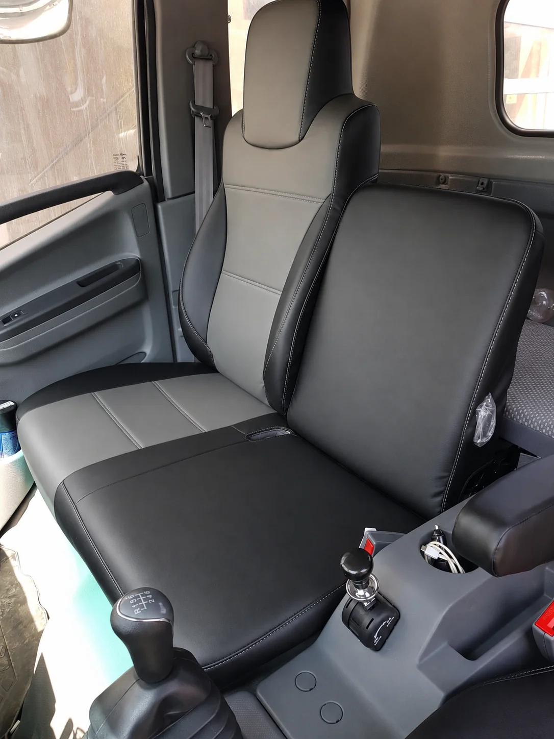 Чехлы сидений JAC N75/N80 дорестайлинг — экокожа