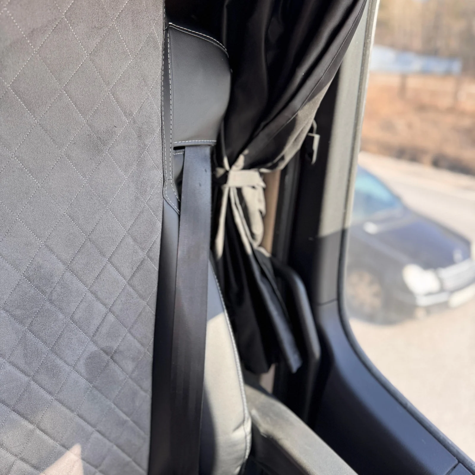 Чехлы на сиденья Mercedes-Benz Actros