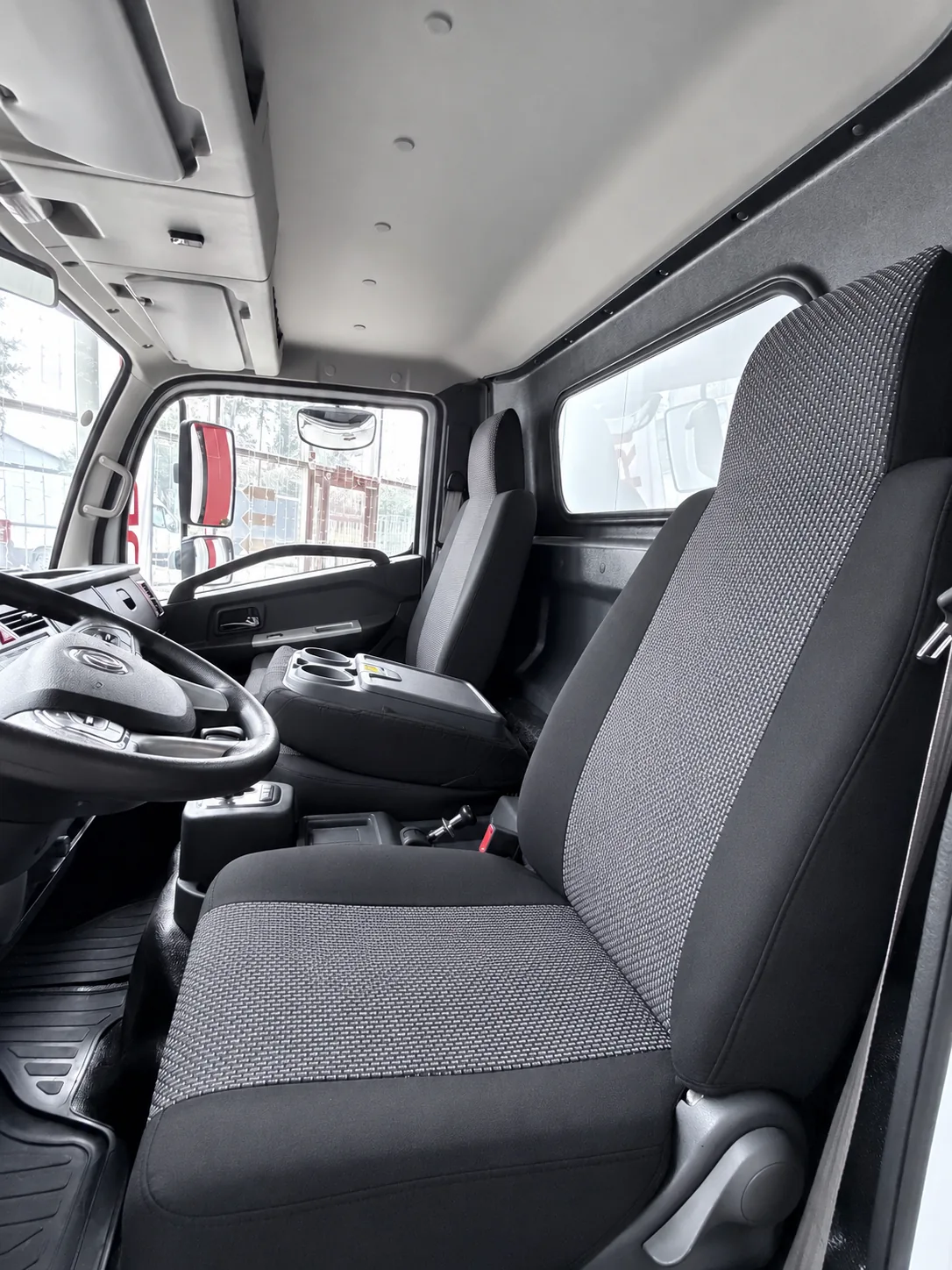 Чехлы сидений для Dongfeng Z55 / Captain-Z (текстиль)